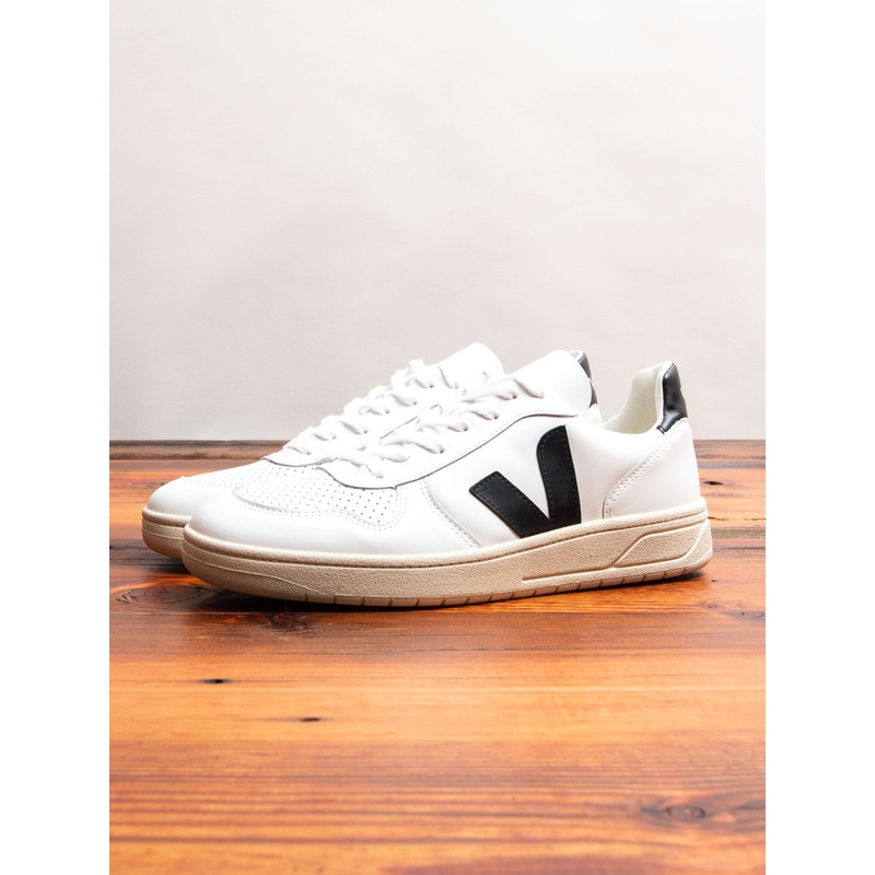 V-10 Sneaker in Extra White Black