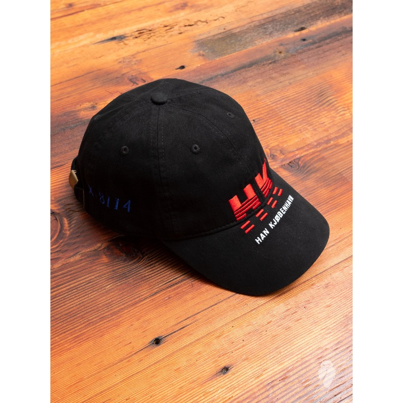 “Han” Artwork Hat in Black