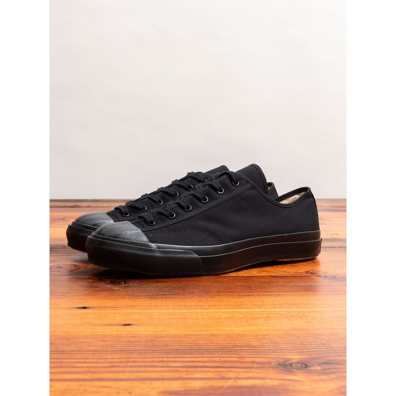 Gym Classic Sneaker in Black Monocolor