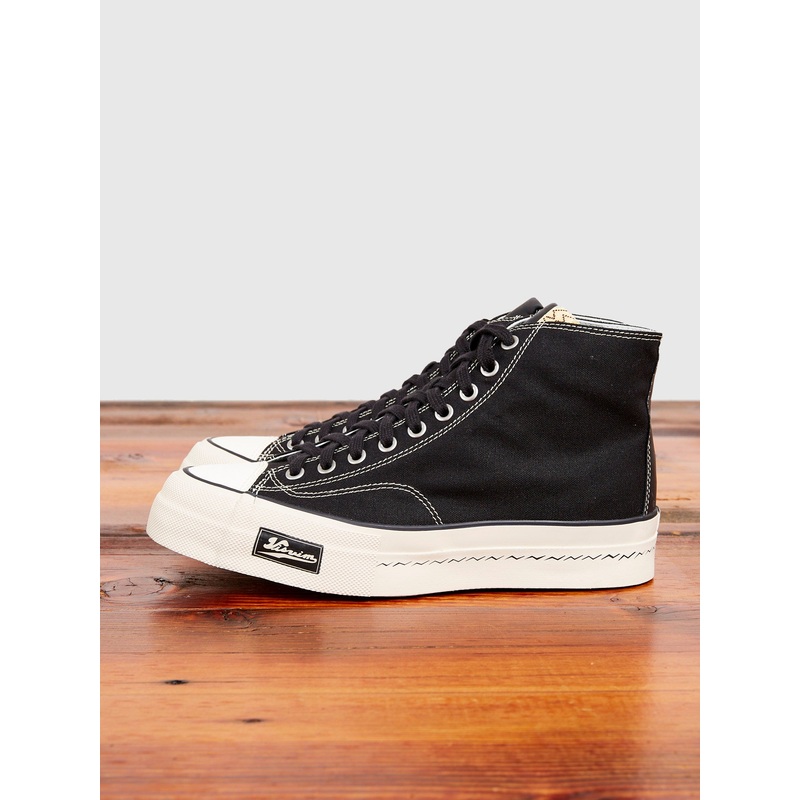 Skagway Hi Patten in Black