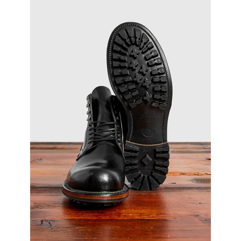 “Dark Horse” Service Boot 2040 Commando in Comipel Nero Horsehide