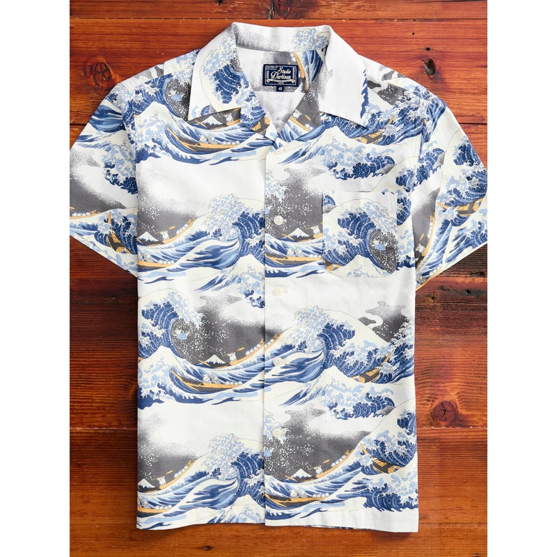 “Great Wave” Vacation Shirt in Ivory