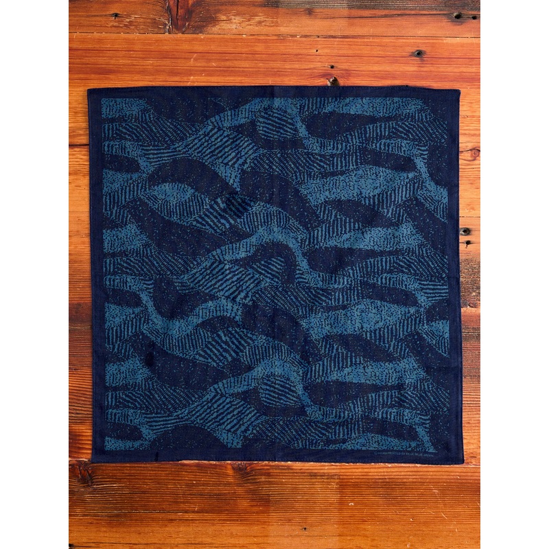 “Wind Flow” Bandana in Dark Navy
